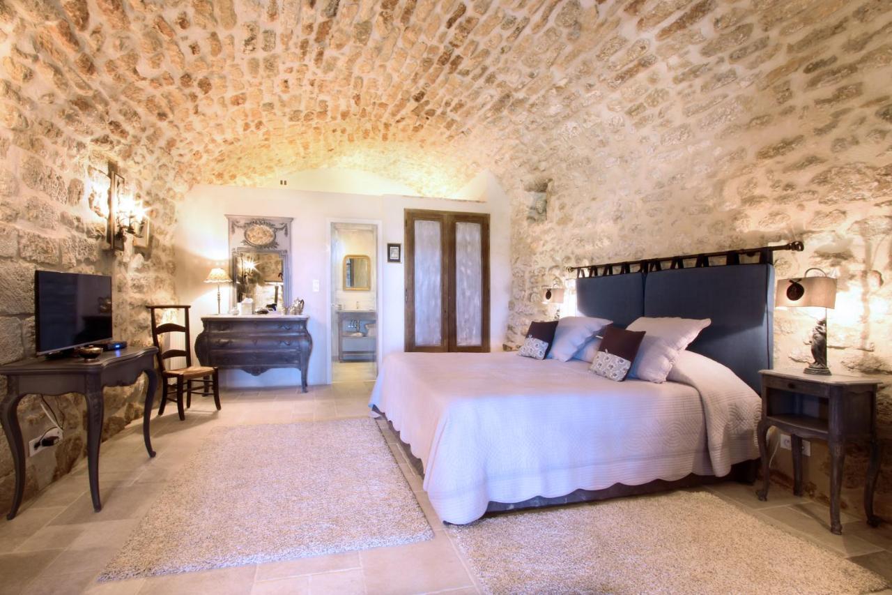 Вилла La Bastide Du Tinal Менерб Экстерьер фото
